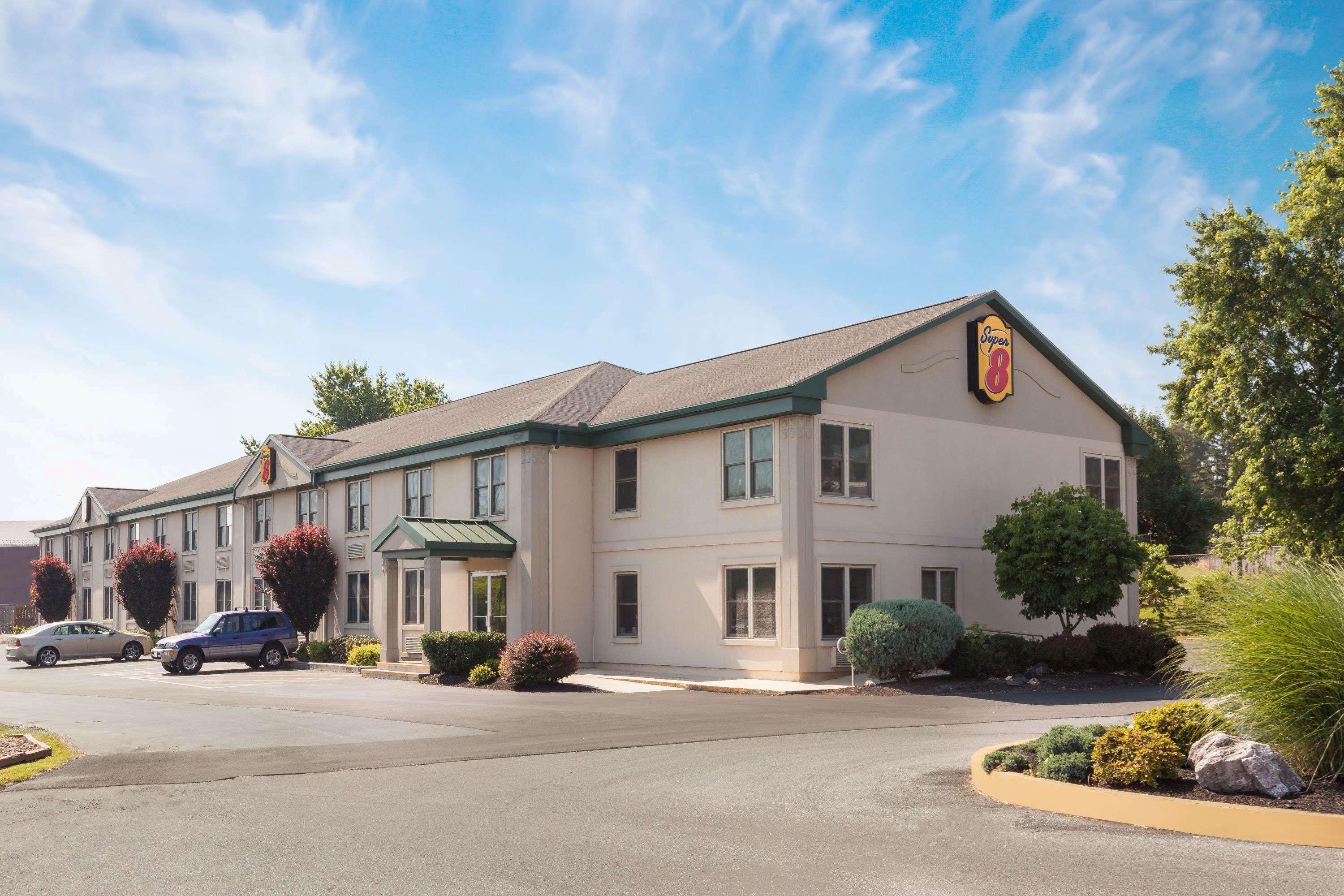 Super 8 By Wyndham Harrisburg Hershey West Kültér fotó
